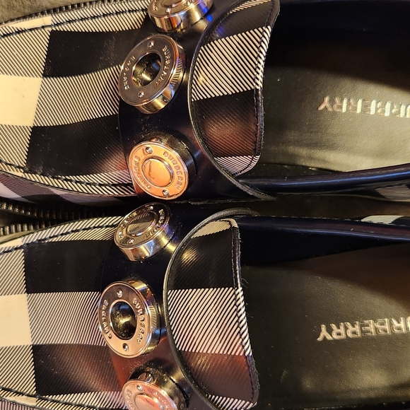 Authentic Burberry Broadbrook checker charcoal studded loafers - Picture 5 of 7